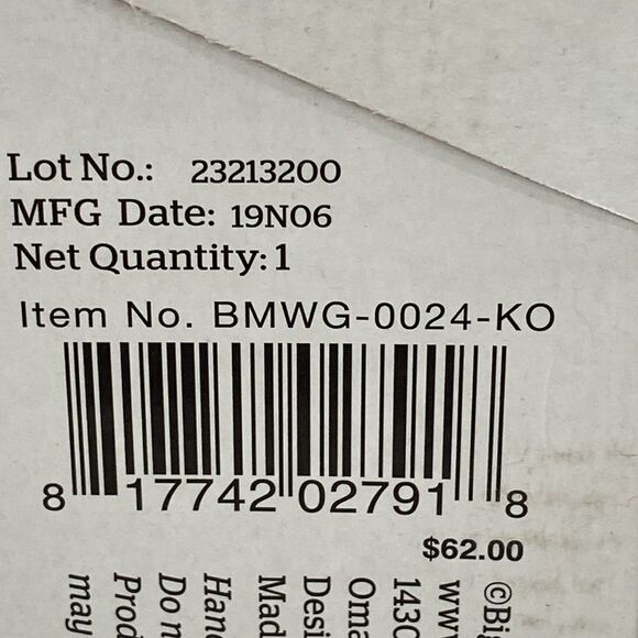 Bigmouth Snowman Snow Globe Wine Glass Holds 12oz Christmas Holiday Wine Glass - Picture 11 of 11